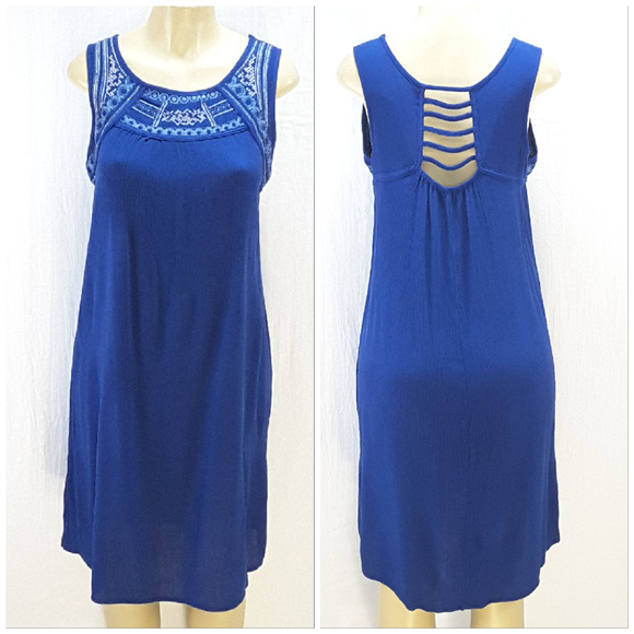 Dresses & Skirts - Embroidered Neckline Tank Dress, size Medium